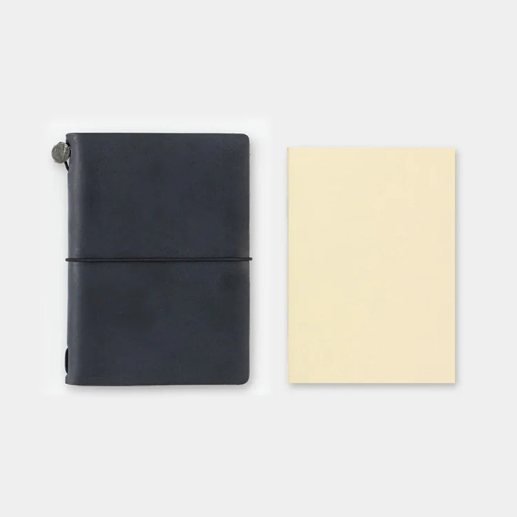TRAVELER'S Passport Size 006 Free Monthly Diary - Image 4